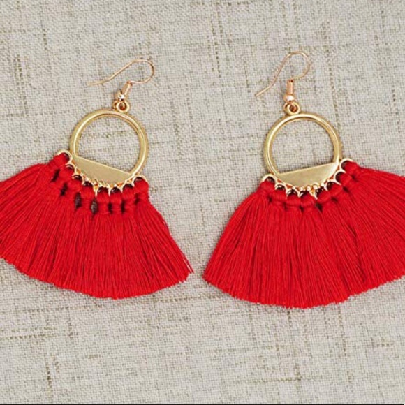 Red and gold fan shape tassel earring - Picture 4 of 4